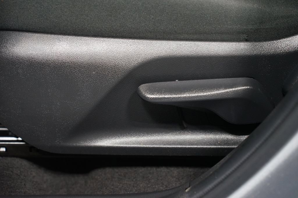 Certified 2022 Toyota RAV4 LE image 30