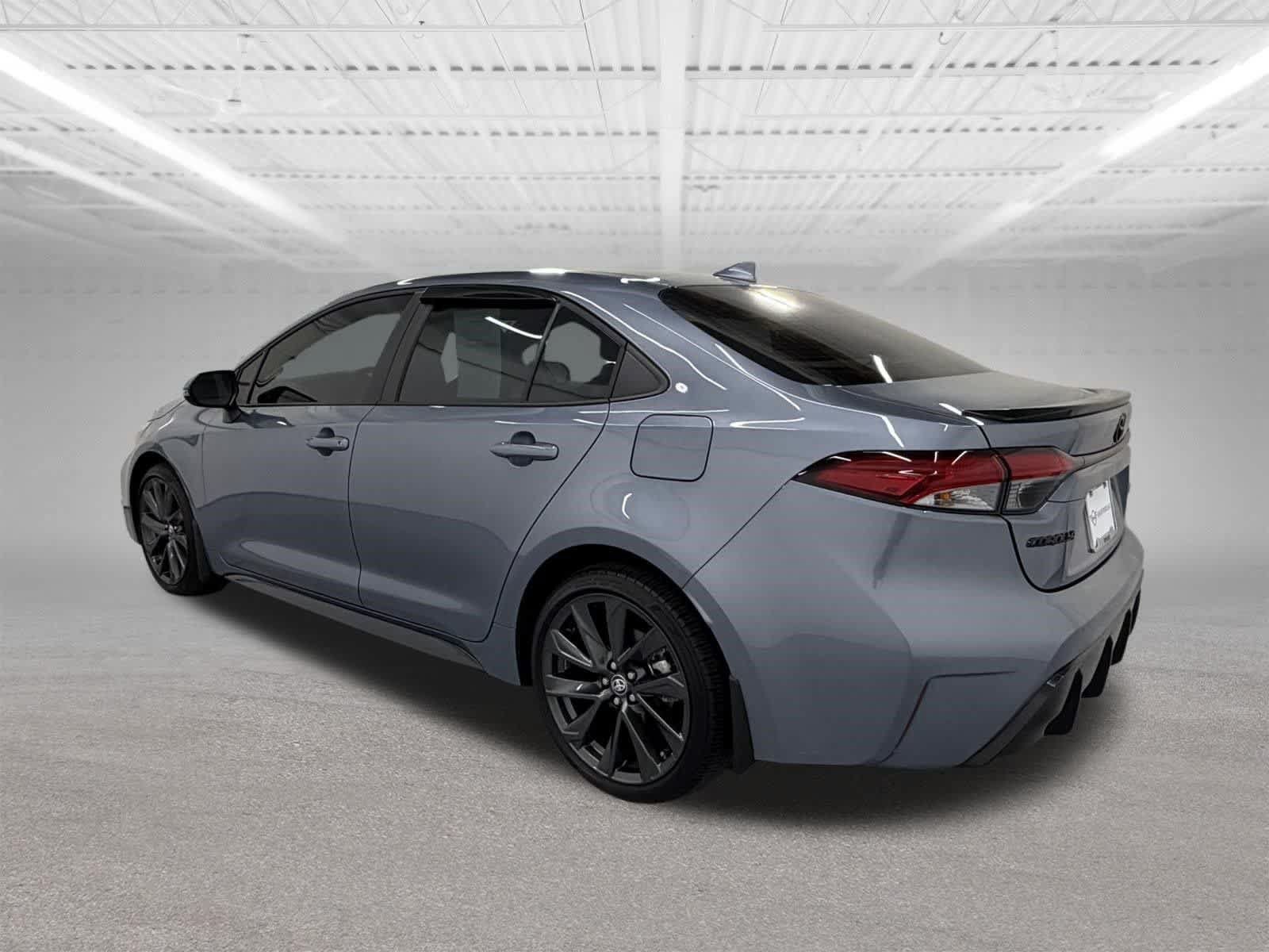 Used 2025 Toyota Corolla XSE FWD image 3