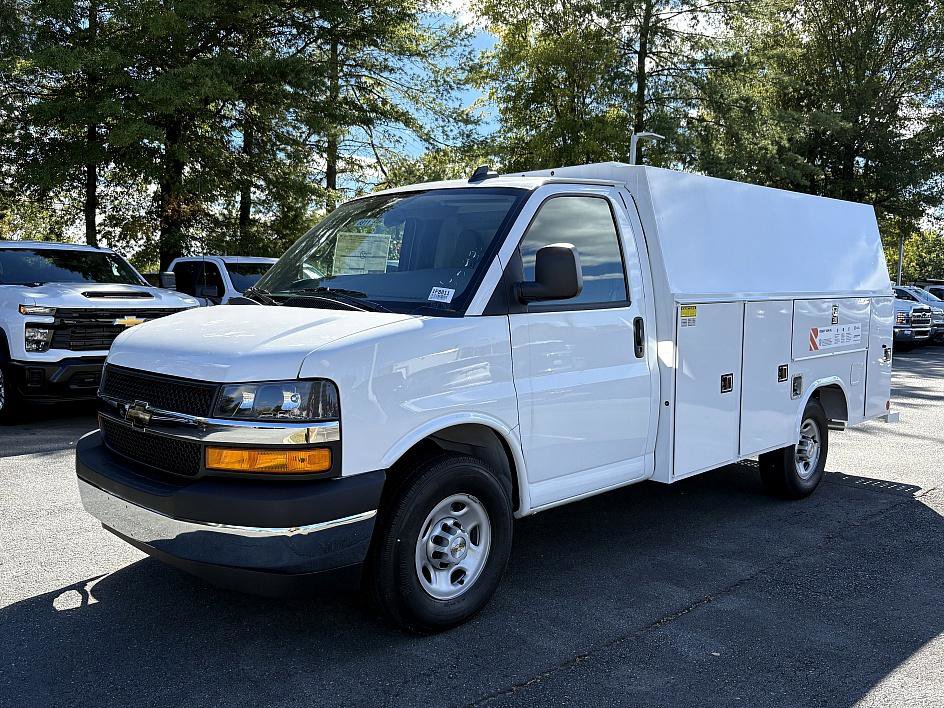 New 2025 Chevrolet Express 3500 w/ Power Convenience Package image 1