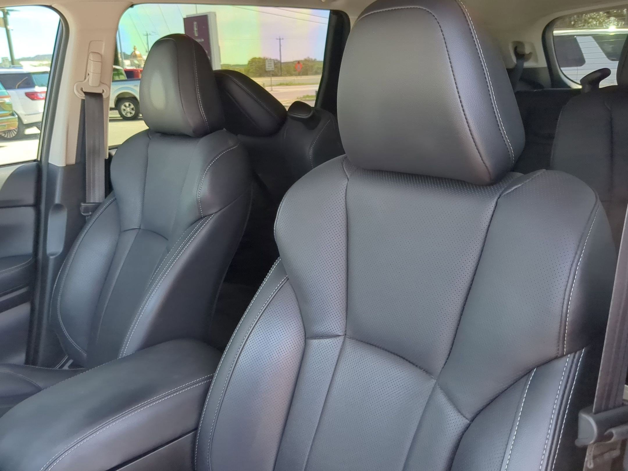 Used 2022 Subaru Ascent Touring image 10