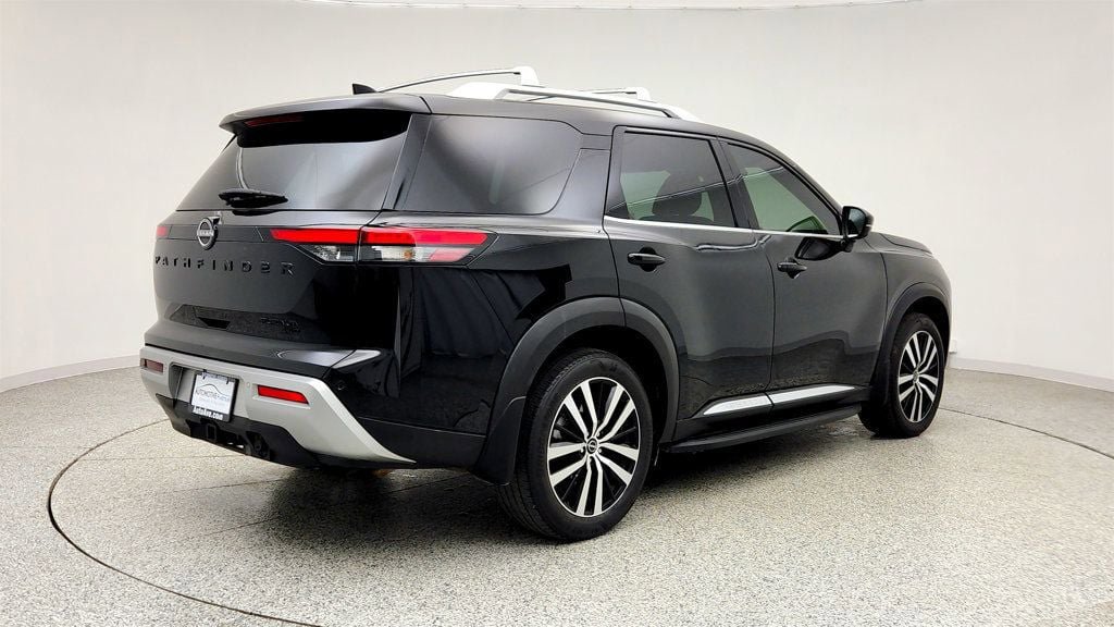 Used 2023 Nissan Pathfinder Platinum w/ Lighting Package (N93) image 5