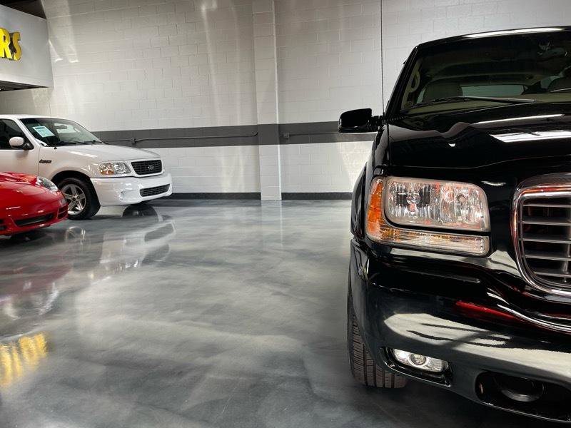 Used 1999 Cadillac Escalade 4WD image 6