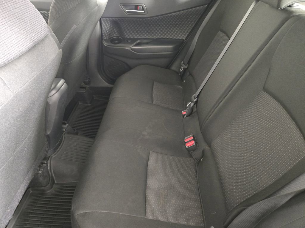 Used 2019 Toyota C-HR LE FWD image 32