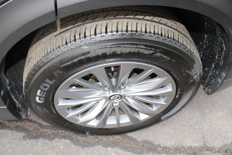 Used 2024 MAZDA CX-90 3.3 Turbo w/ Preferred Plus image 8