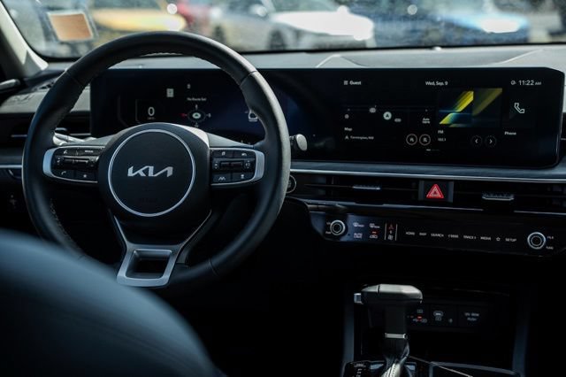 New 2025 Kia K5 EX FWD image 13