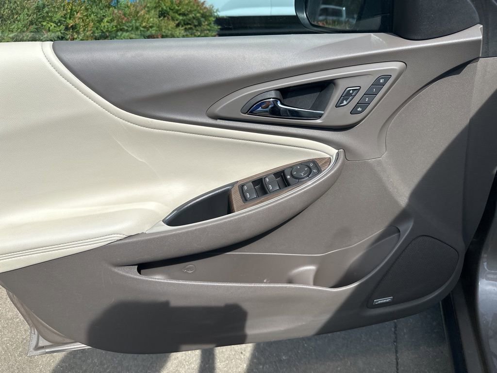 Used 2024 Chevrolet Malibu LT image 12