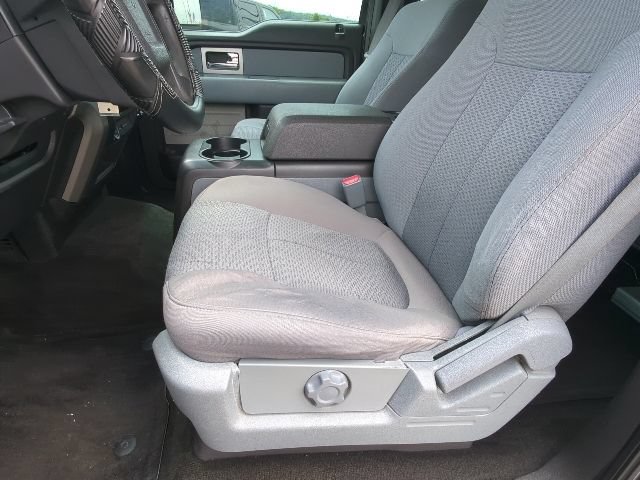 Used 2011 Ford F150 XLT AWD/4WD image 10