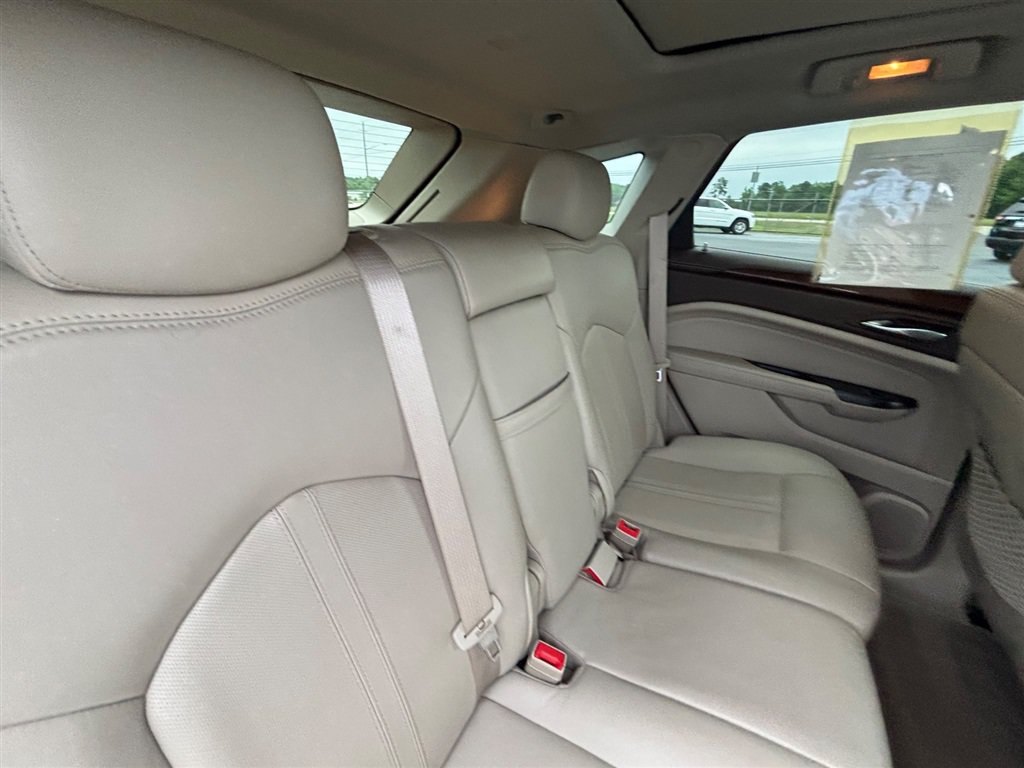 Used 2015 Cadillac SRX Luxury w/ Driver Awareness Package FWD image 23