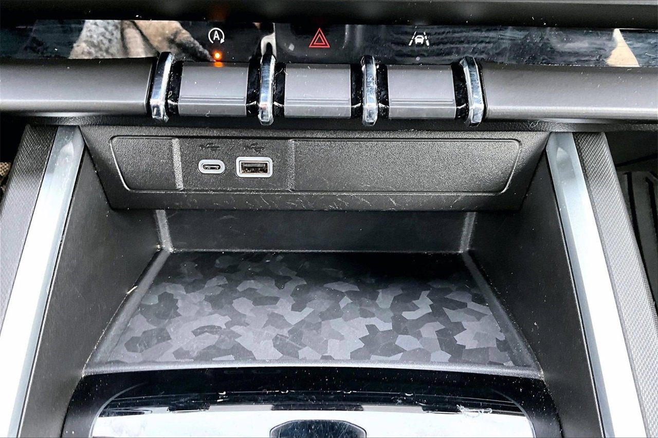 Used 2024 Chevrolet Colorado LT image 16