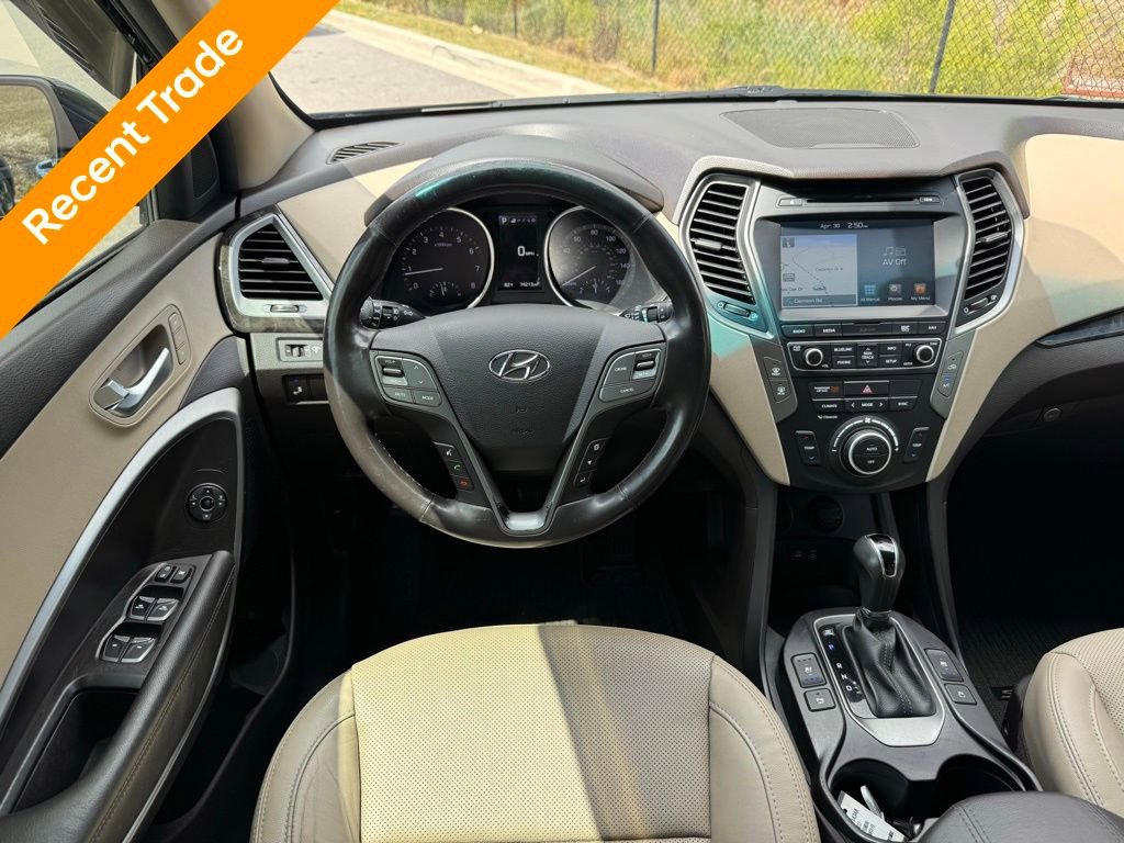 Used 2017 Hyundai Santa Fe Sport FWD image 2