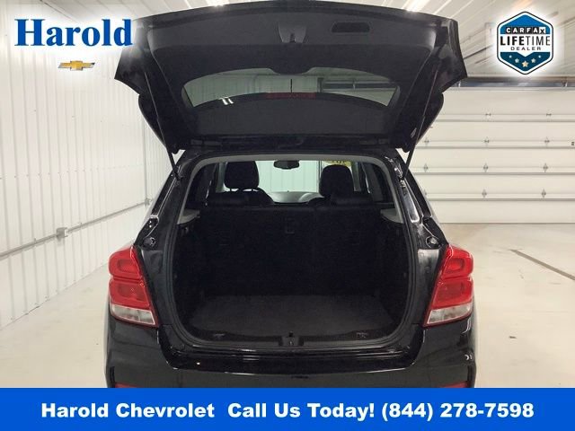 Used 2018 Chevrolet Trax LT w/ LT Convenience Package image 5