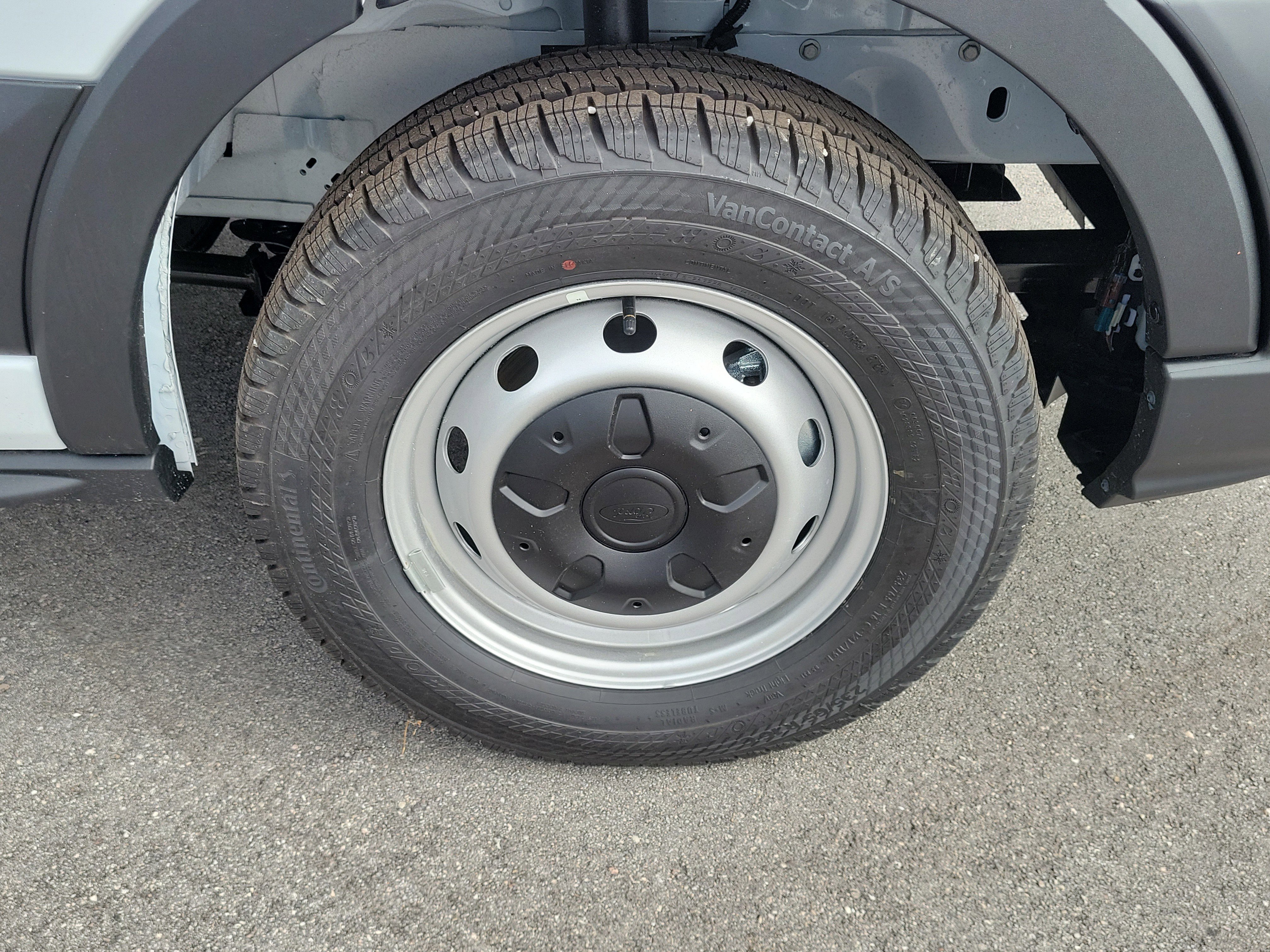 New 2026 Ford Transit 250 148 Medium Roof w/ Load Area Protection Package image 13