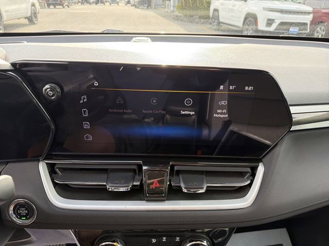 Used 2025 Chevrolet TrailBlazer LT AWD/4WD image 21