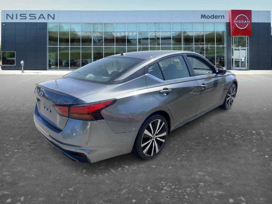 Used 2022 Nissan Altima 2.5 SR FWD image 3