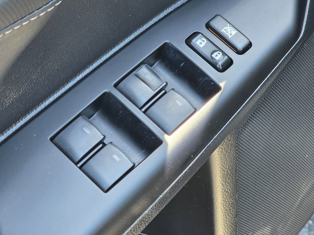 Used 2015 Lexus CT 200h FWD image 24