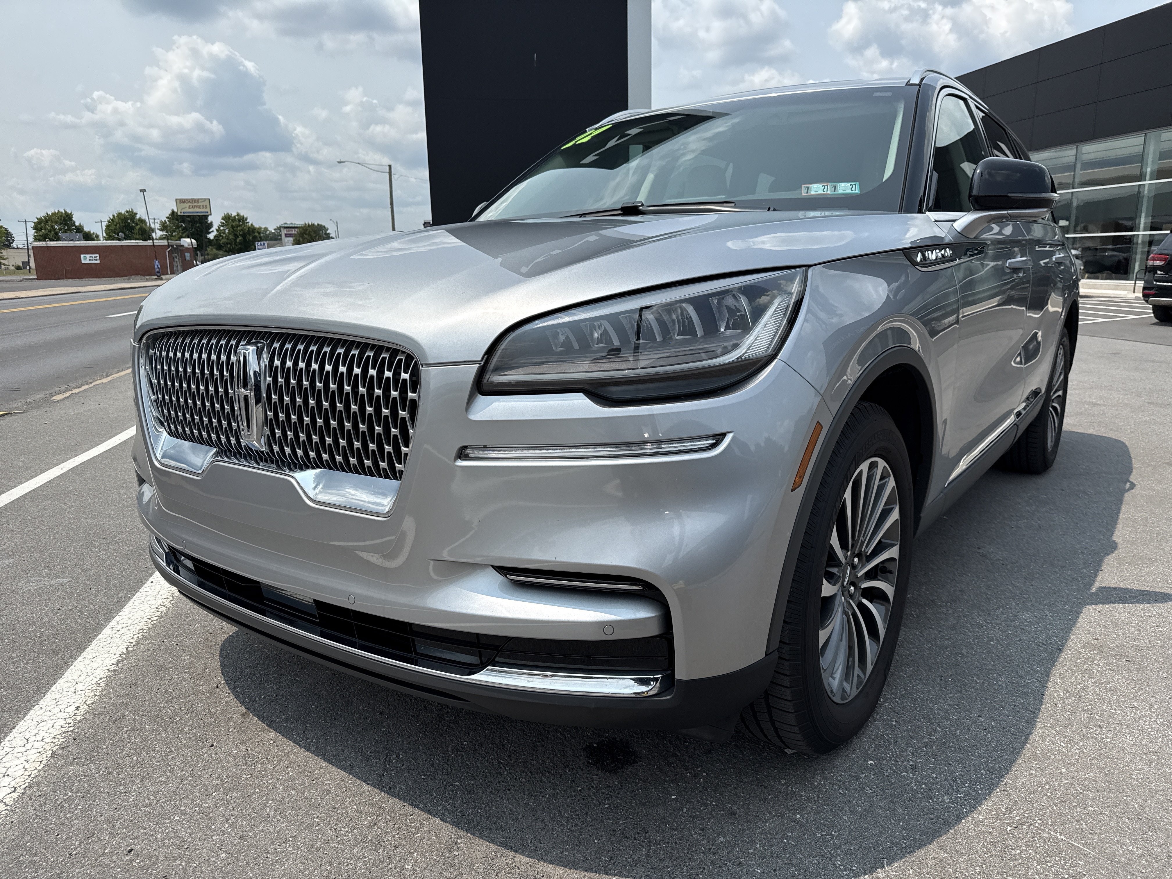 Used 2022 Lincoln Aviator AWD w/ Premium Package image 8