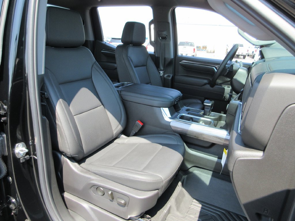 Certified 2024 Chevrolet Silverado 1500 LTZ w/ Z71 Off-Road Package AWD/4WD image 24
