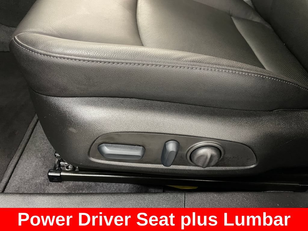 Used 2023 Chevrolet Malibu LT w/ Driver Confidence Package FWD image 9