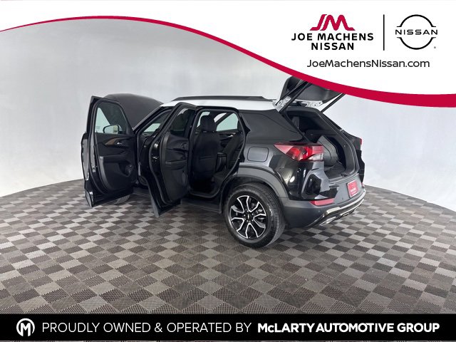 Used 2023 Chevrolet TrailBlazer ACTIV w/ Sun and Liftgate Package image 16