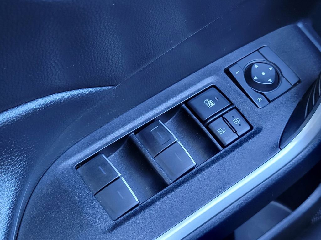 Used 2022 Toyota RAV4 XLE image 25