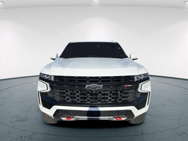 Used 2024 Chevrolet Tahoe Z71 w/ Luxury Package image 2