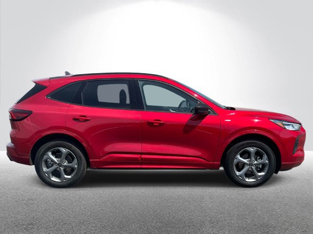 Used 2024 Ford Escape ST-Line w/ Tech Pack #1 AWD/4WD image 6