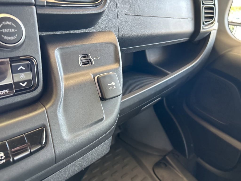 Used 2024 RAM ProMaster 3500 w/ Delivery Van Package image 42