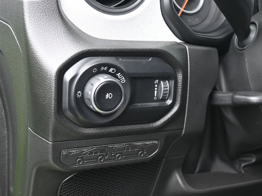 Used 2025 Jeep Wrangler Sport image 14