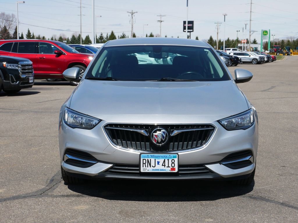 Used 2018 Buick Regal Preferred FWD image 2