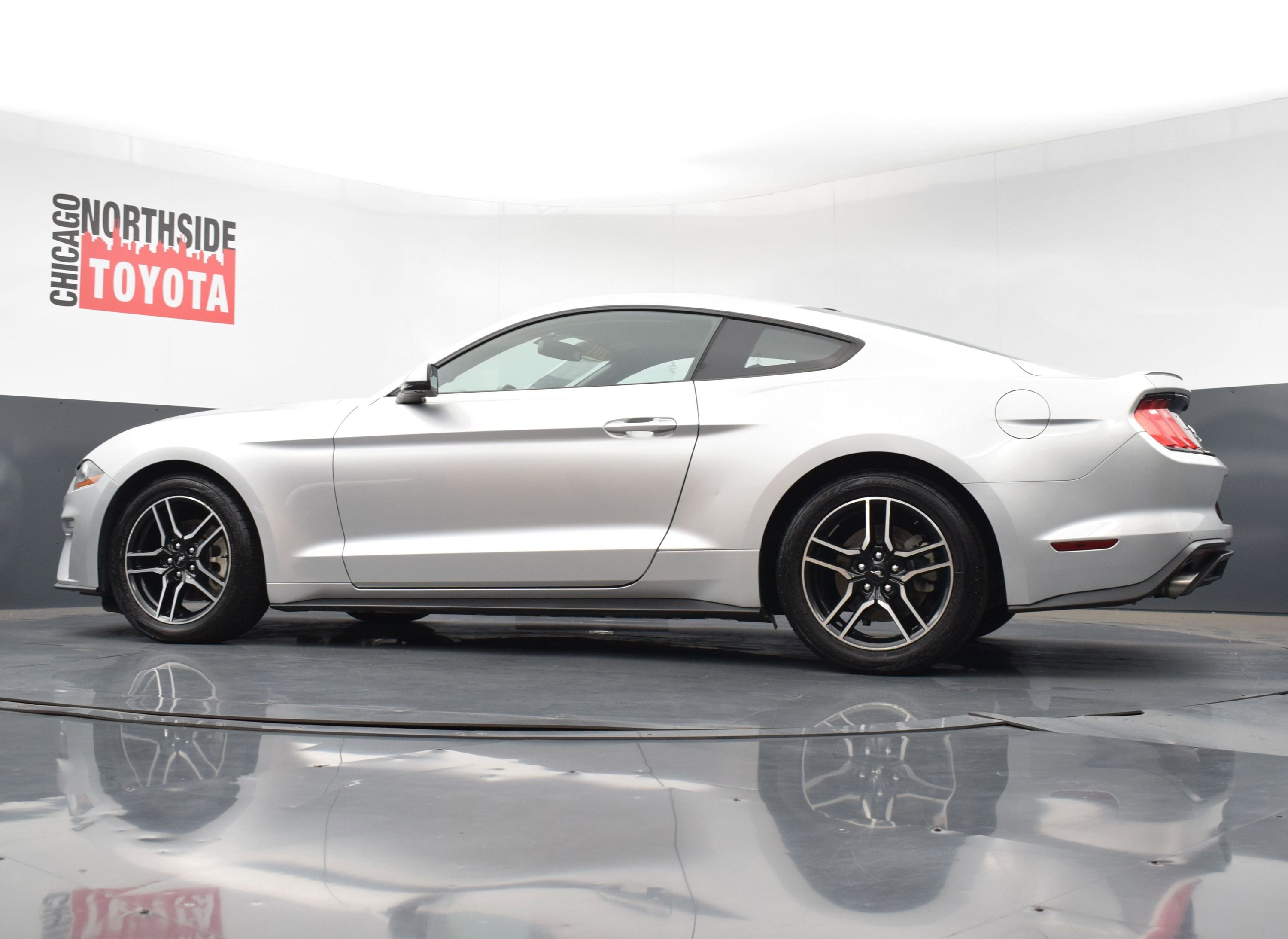 Used 2019 Ford Mustang Premium image 27