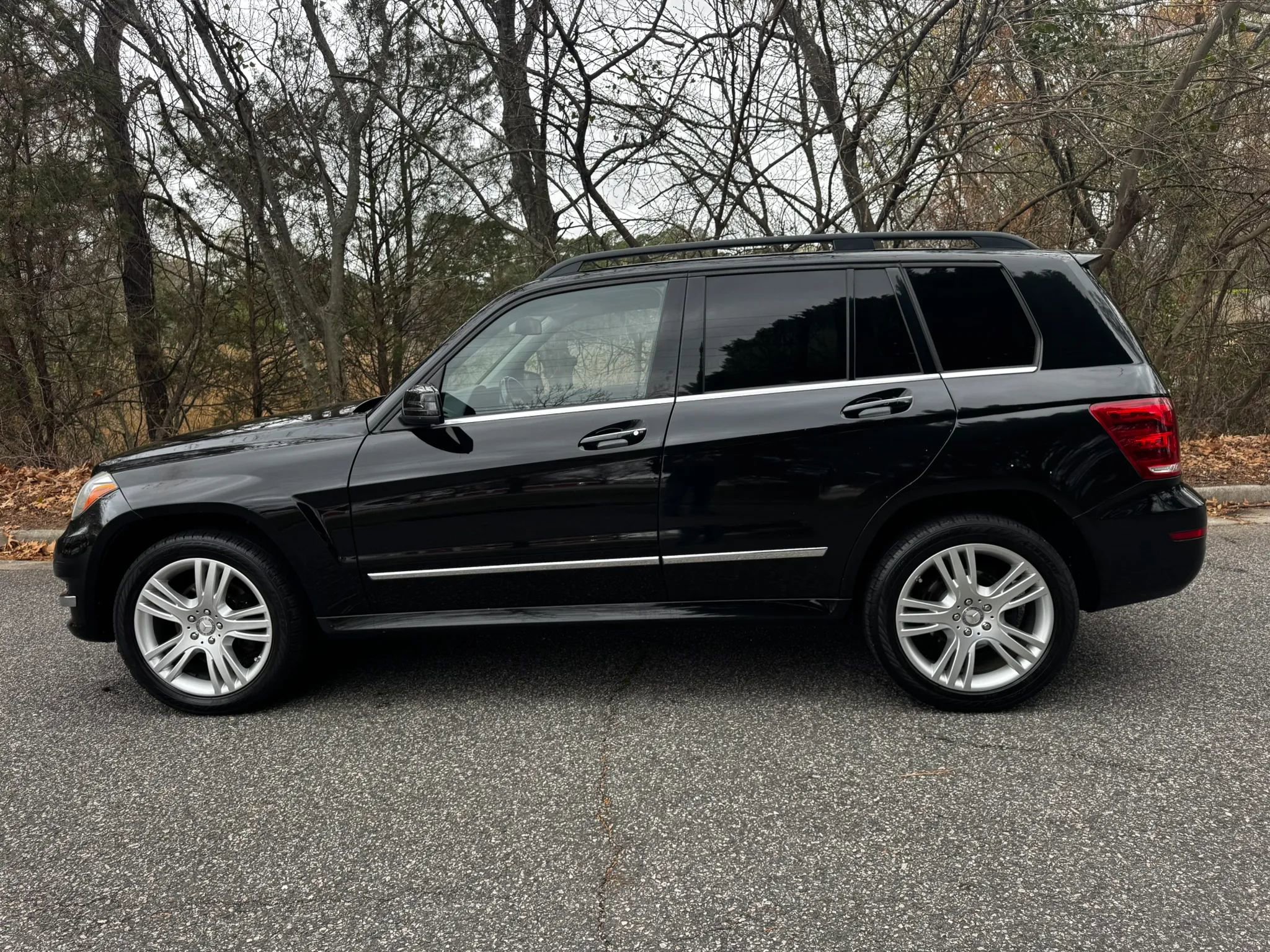 Used 2014 Mercedes-Benz GLK 350 GLK 350 Sport Utility 4D image 4