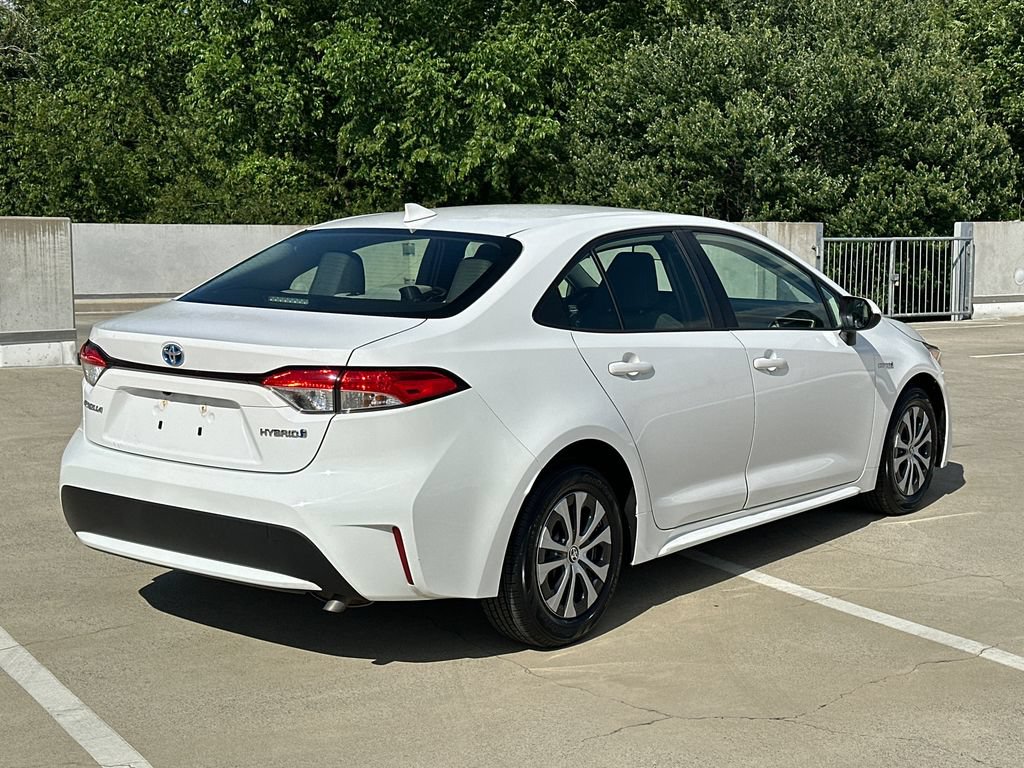 Used 2021 Toyota Corolla LE FWD image 4