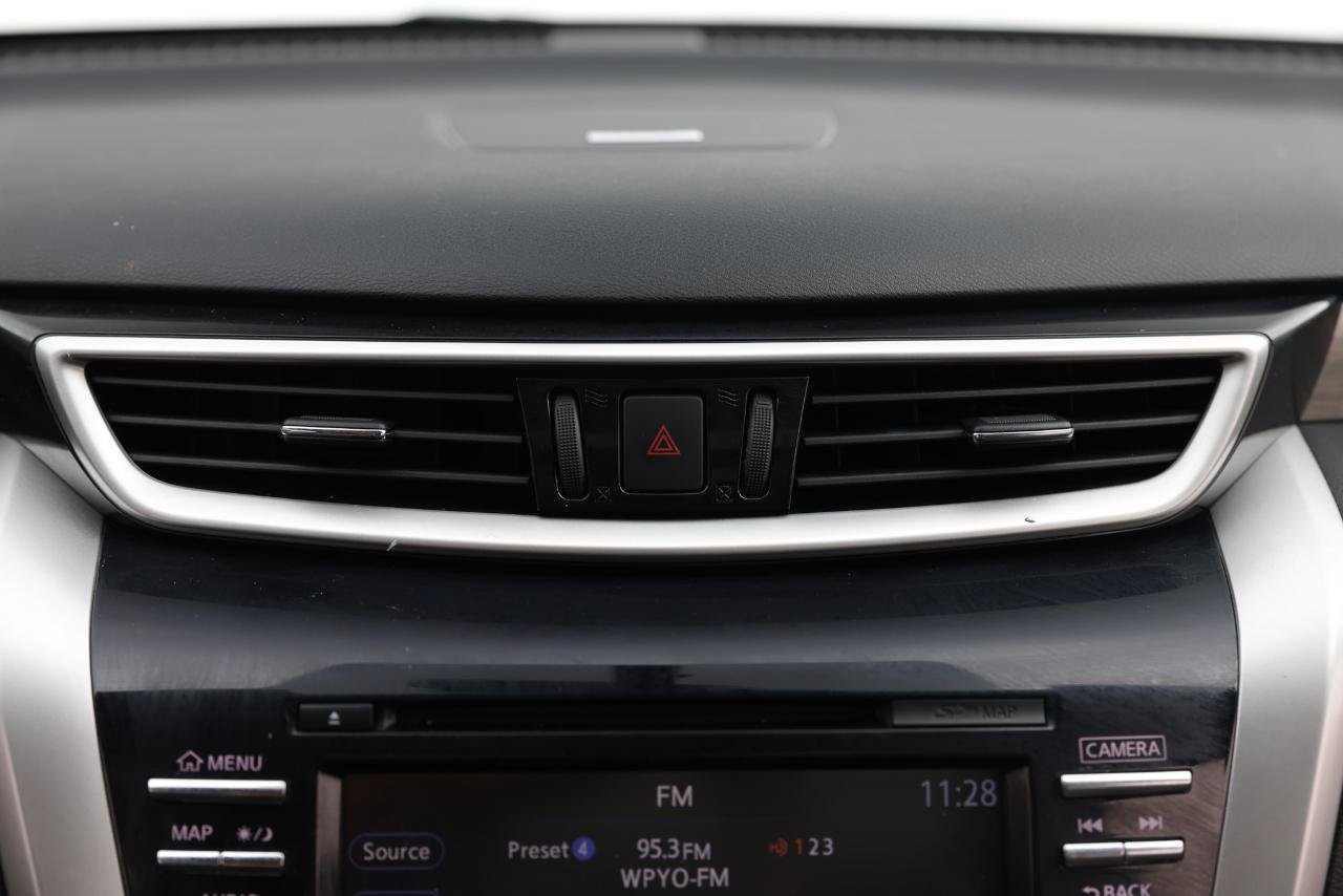 Used 2015 Nissan Murano S FWD image 35