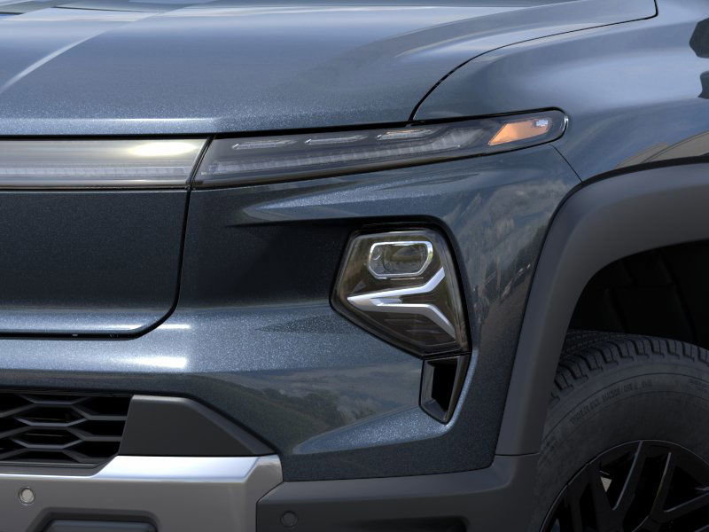 New 2025 Chevrolet Silverado EV LT image 33