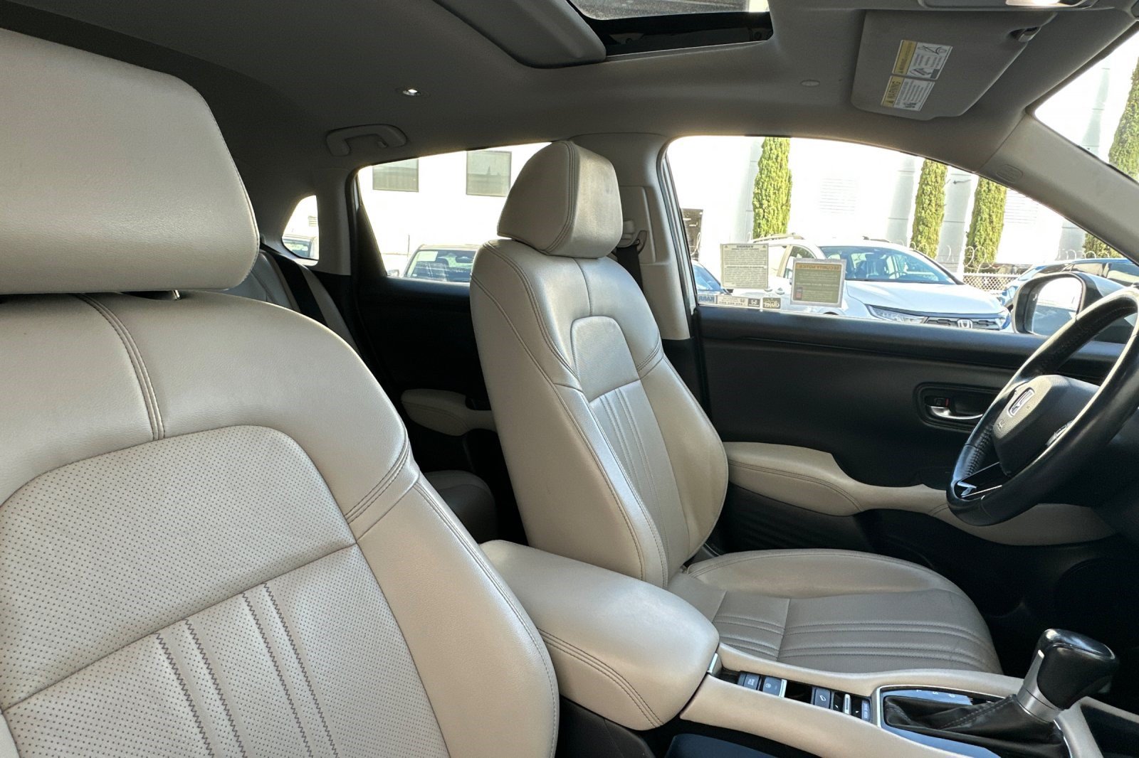 Used 2023 Honda HR-V EX-L image 27