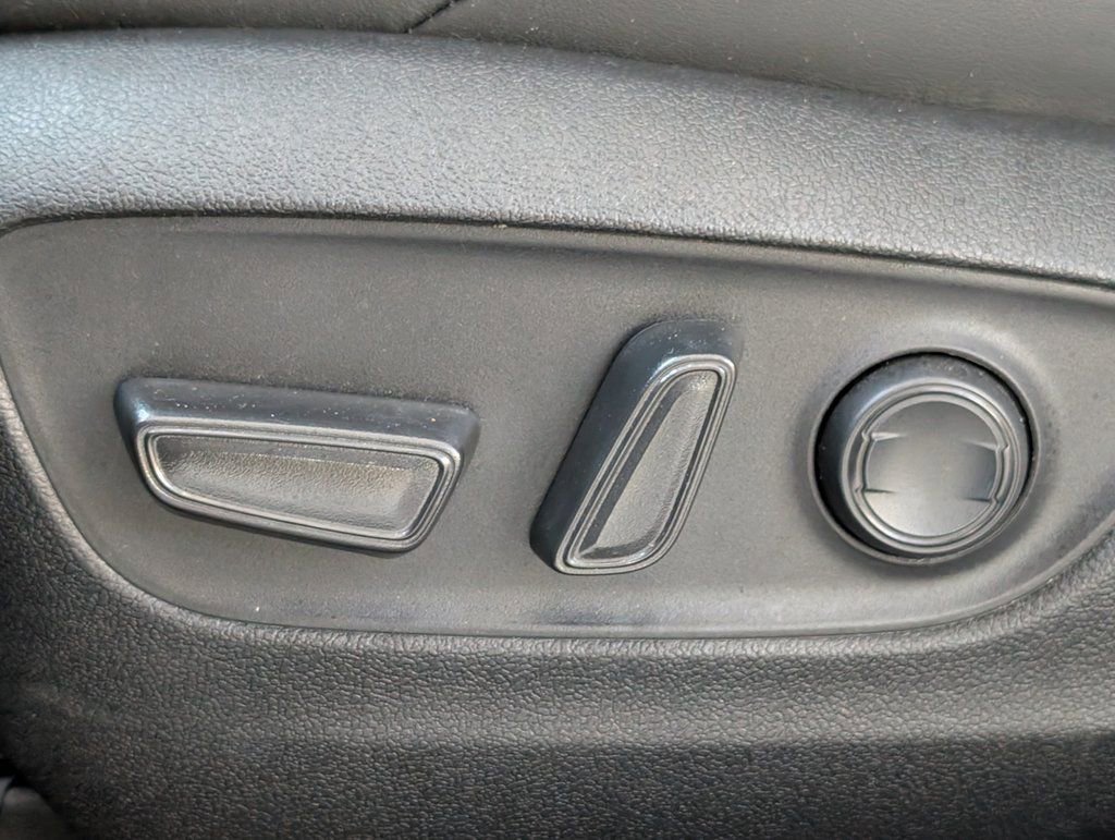 Used 2022 Toyota RAV4 TRD Off-Road image 24