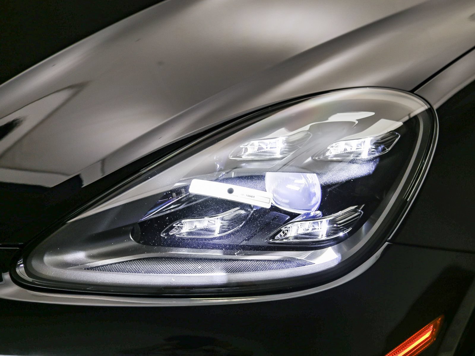 Certified 2020 Porsche Cayenne Turbo AWD/4WD image 11