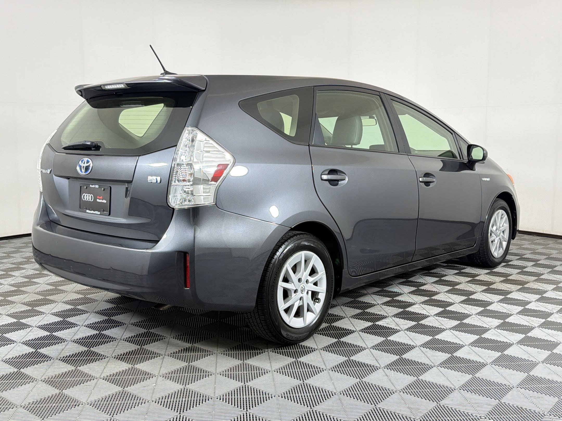 Used 2012 Toyota Prius V Three FWD image 9