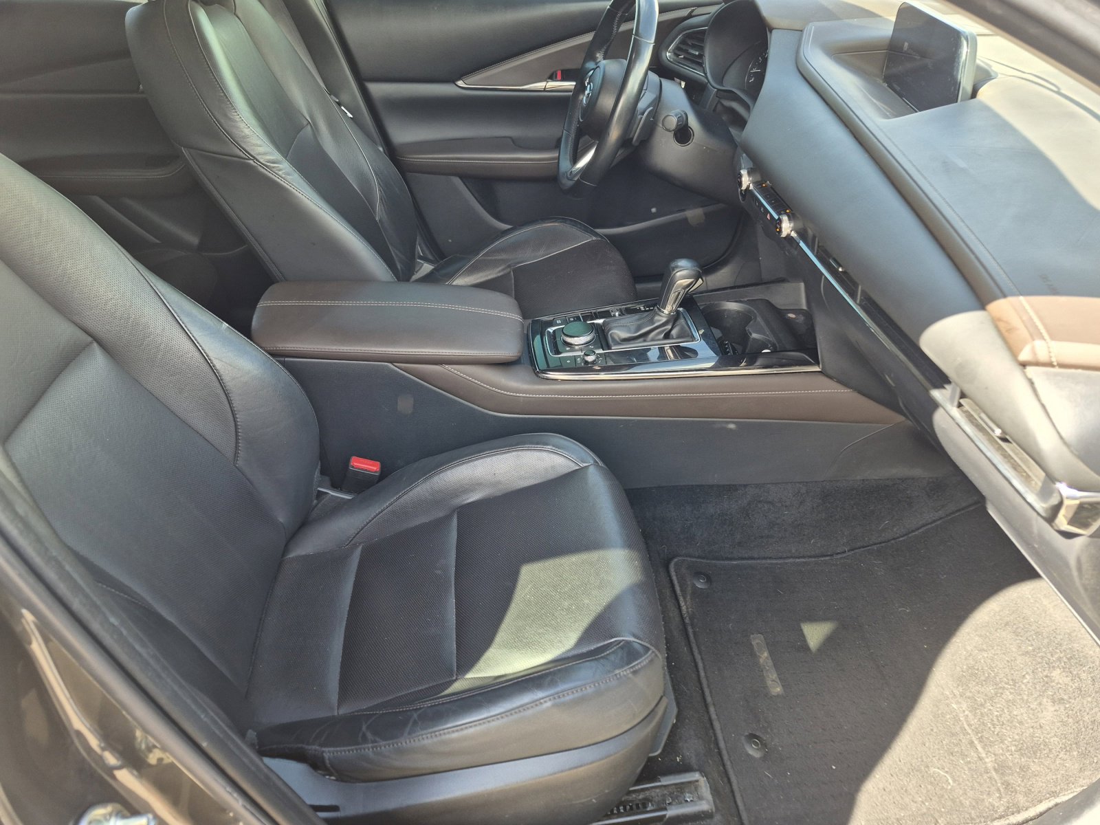 Used 2021 MAZDA CX-30 FWD 2.5 S w/ Premium Package image 23