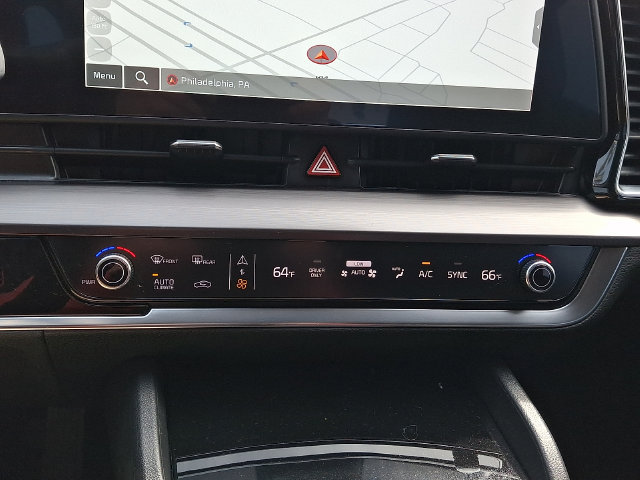 Certified 2025 Kia Sportage EX AWD/4WD image 15