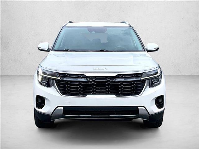 Used 2024 Kia Seltos EX FWD image 3