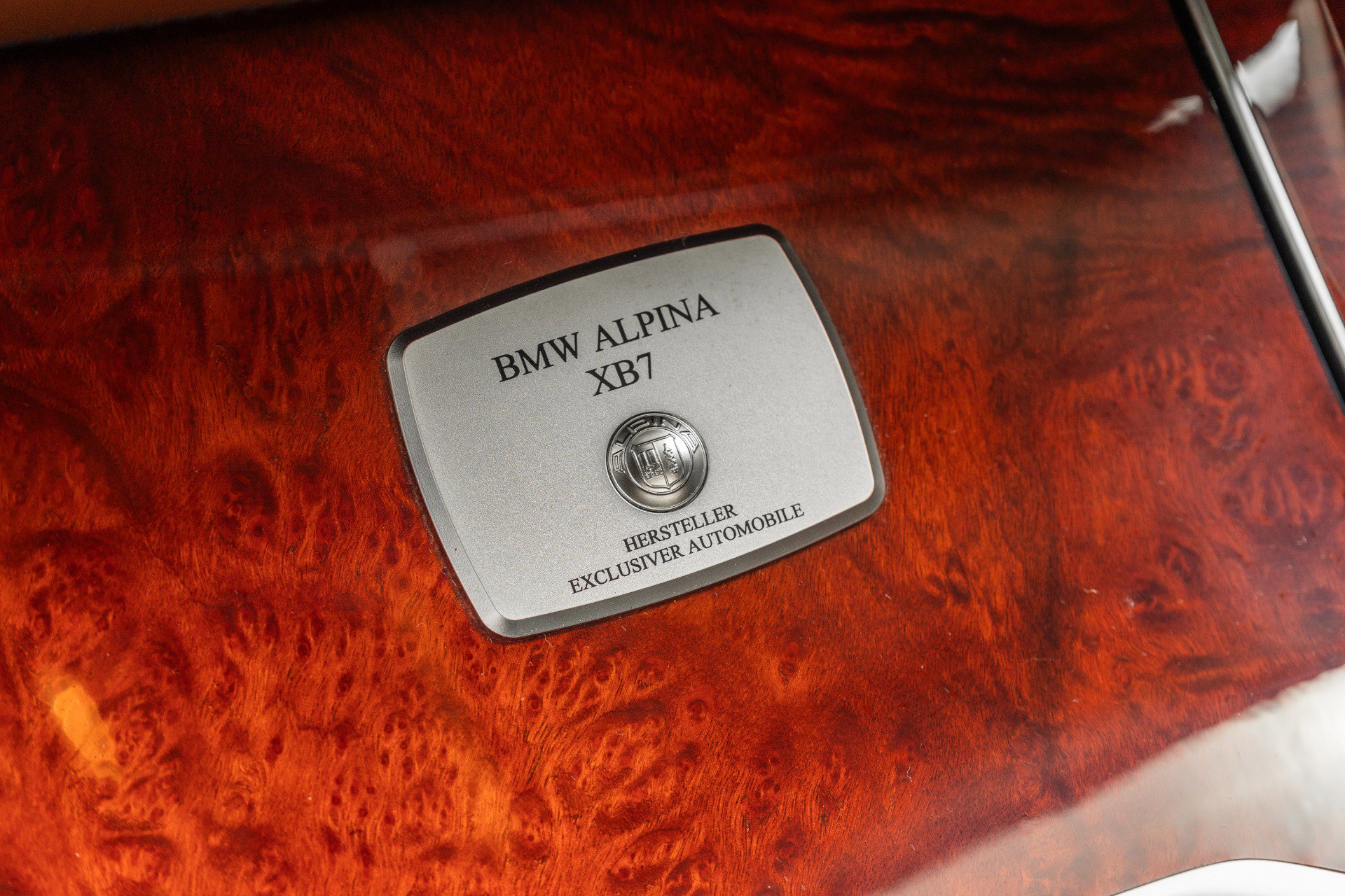 Used 2024 BMW ALPINA XB7 image 31