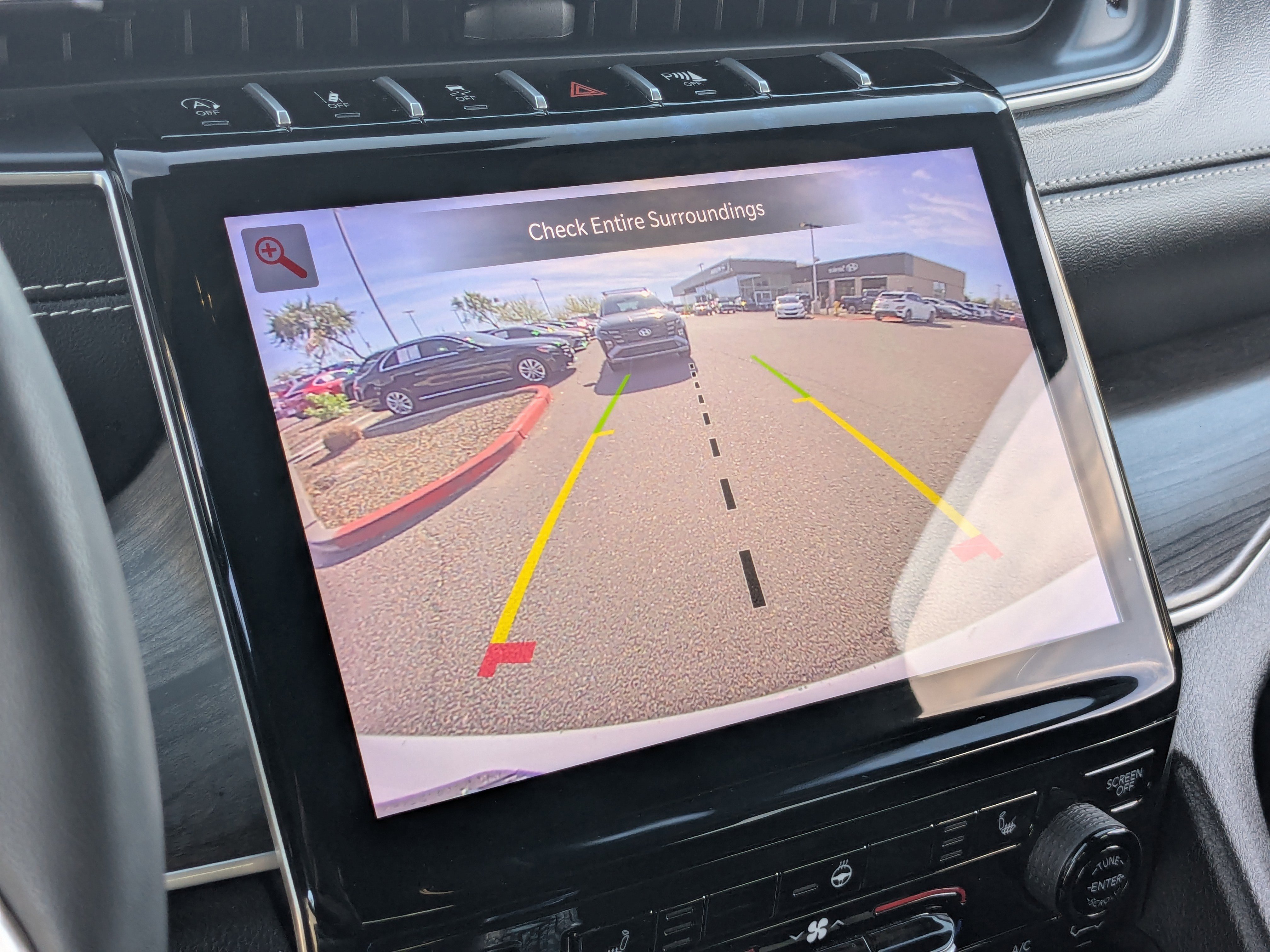 Used 2024 Jeep Grand Cherokee Limited image 33