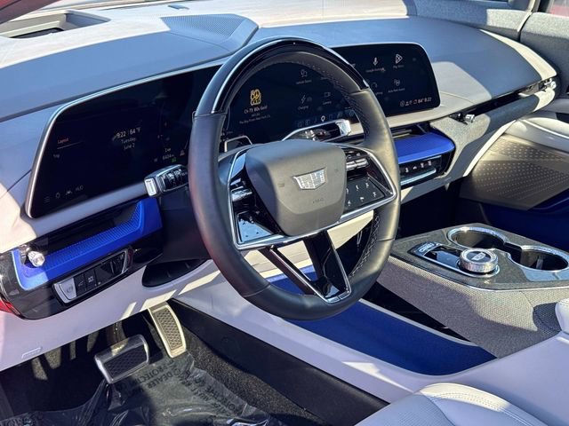 Used 2025 Cadillac Optiq Sport 2 AWD/4WD image 19