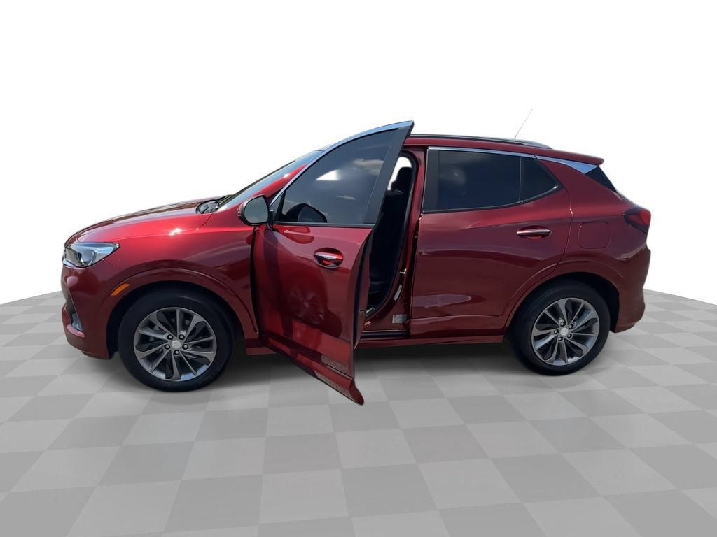 Certified 2022 Buick Encore GX Select w/ Sport Touring Package FWD image 5