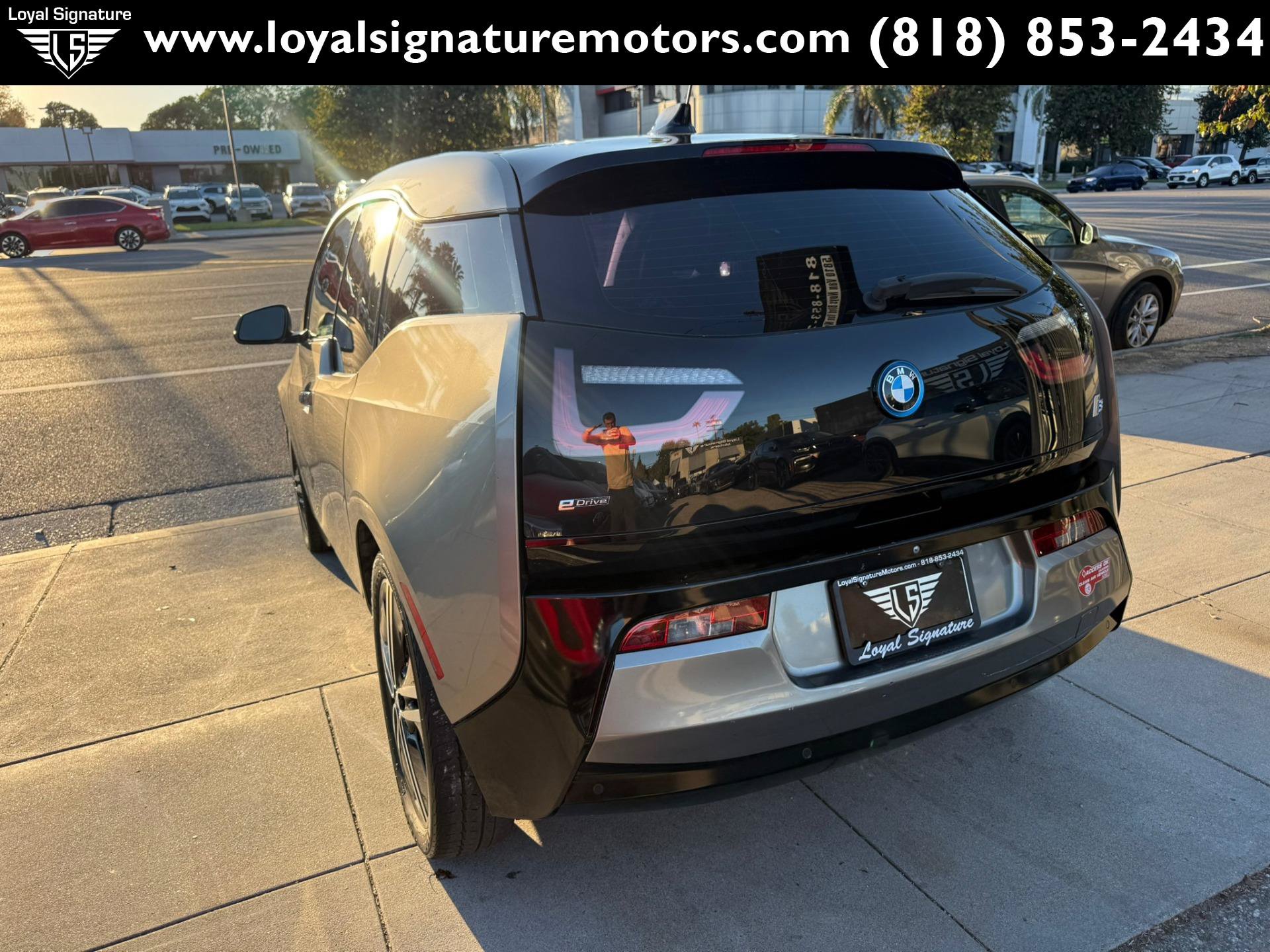 Used 2017 BMW i3 w/ Range Extender RWD image 5