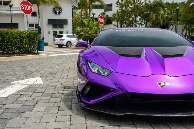 Used 2021 Lamborghini Huracan EVO image 7