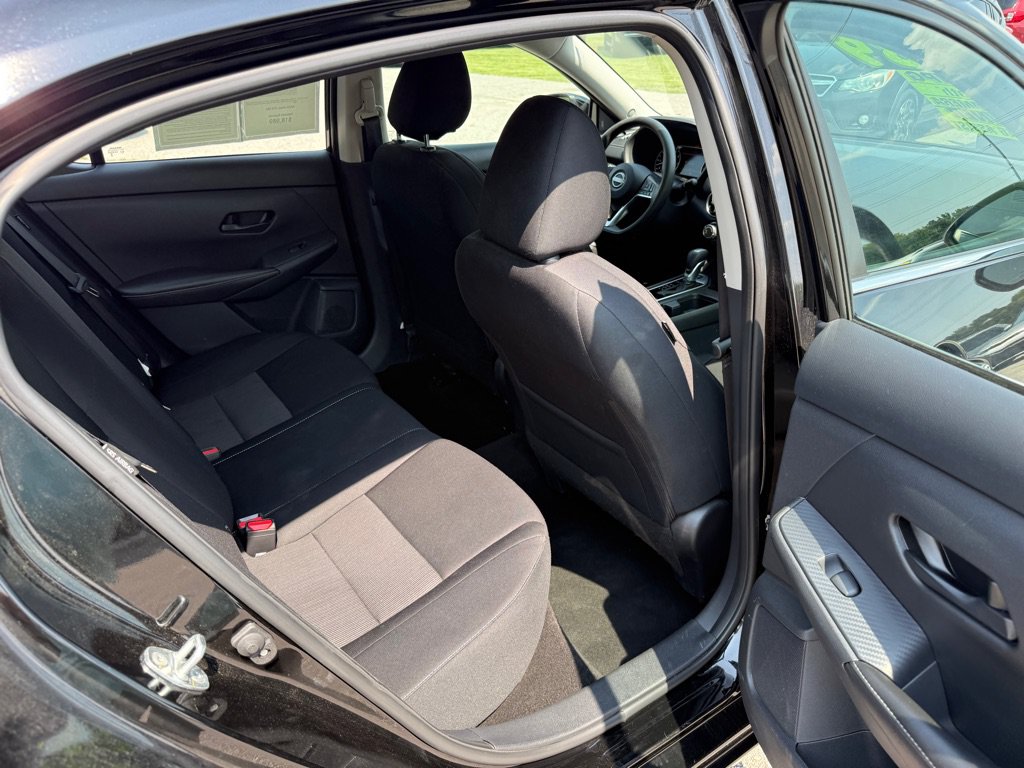 Used 2024 Nissan Sentra SV FWD image 10