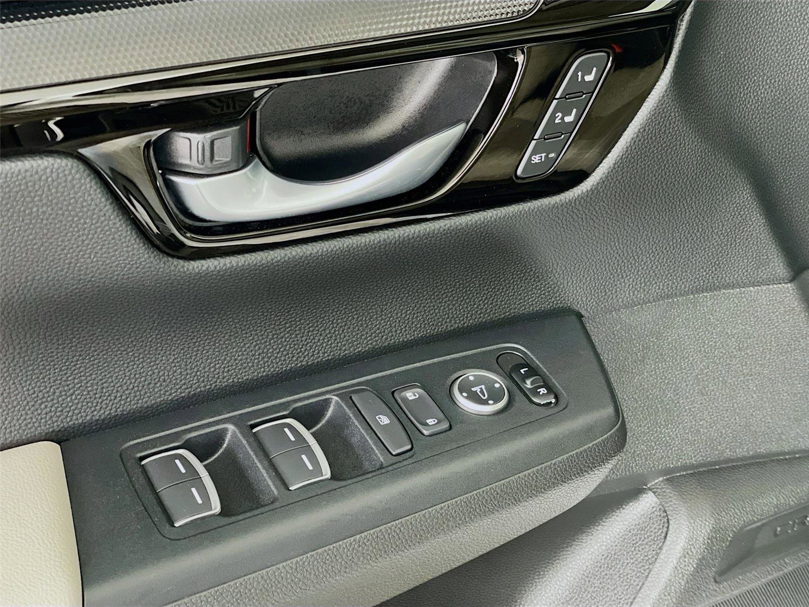Certified 2025 Honda CR-V EX-L image 21