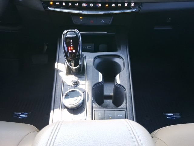 Used 2024 Cadillac XT4 Luxury w/ LPO, Floor Liner Package FWD image 14